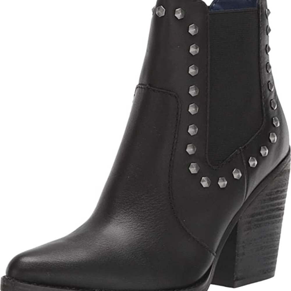 Dingo Stay Sassy Studded Leather Booties Ankle Boots Cowboy Black Pointed Heeled
